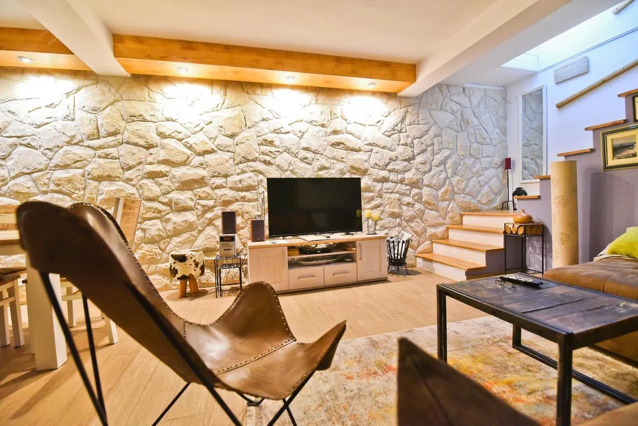 Holiday Home Taras Smilcic Croácia